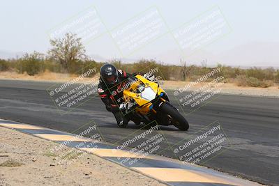 media/Apr-10-2022-SoCal Trackdays (Sun) [[f104b12566]]/Turn 3 Inside (1150am)/